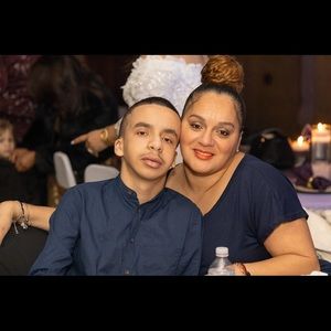 Meet your Posher, Yoheli